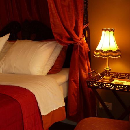 B&B Aan De Singelgracht Бреда Екстериор снимка